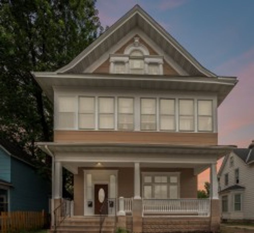 Photo of 2221 Bloomington Avenue, Minneapolis, MN 55404 (MLS # 6826286)