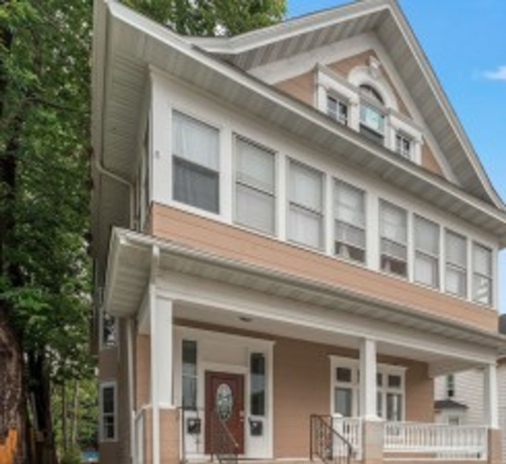 Photo of 2221 Bloomington Avenue, Minneapolis, MN 55404 (MLS # 6826286)