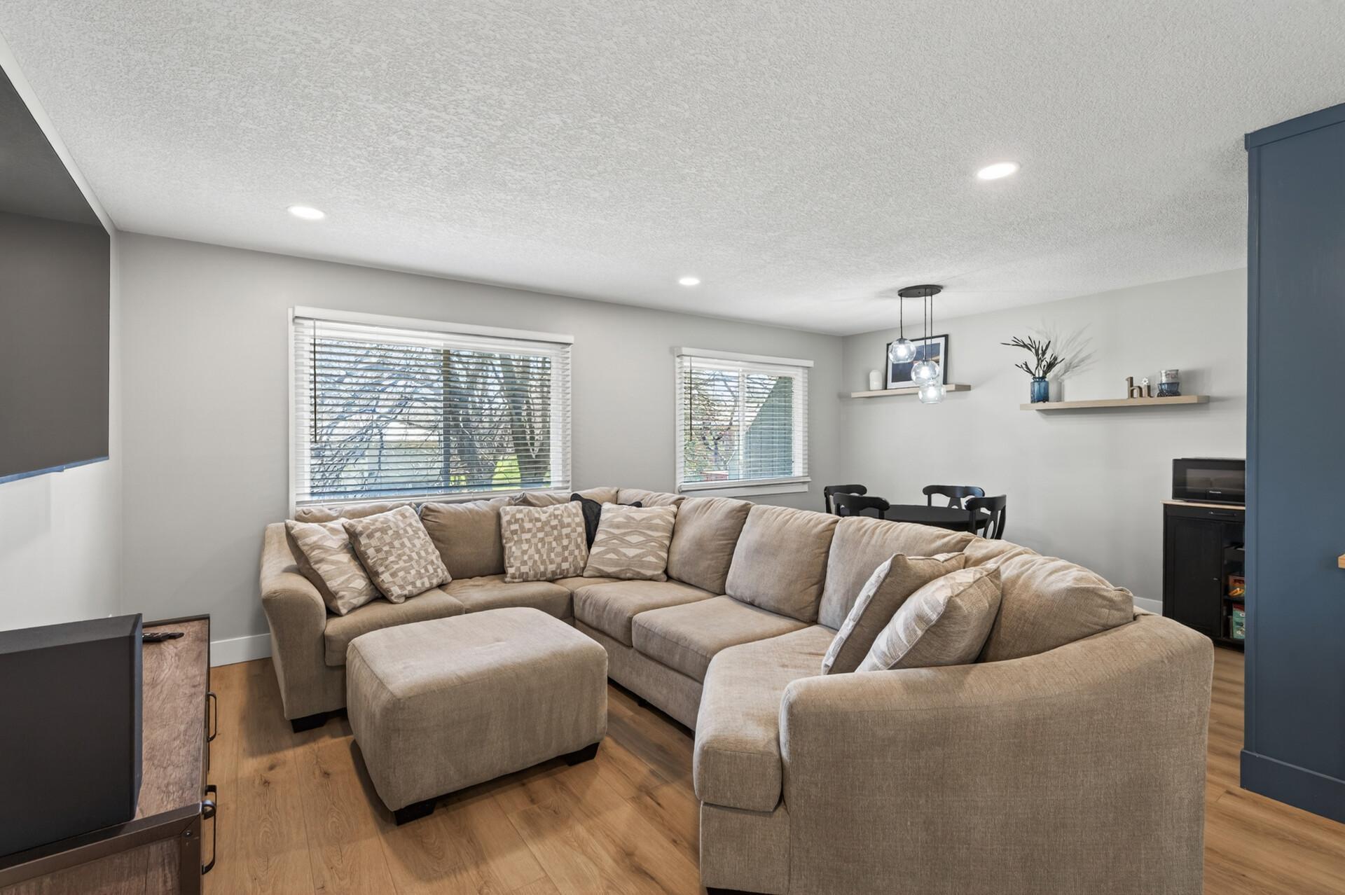 7553 Zinnia Way