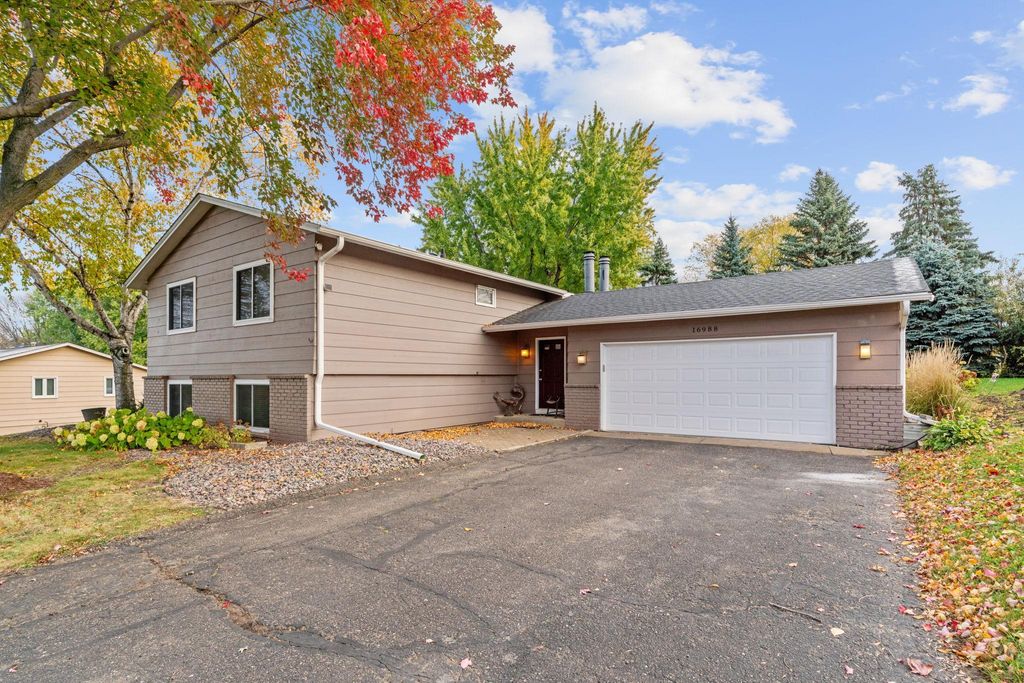 Photo of 16988 Weaver Lake Drive, Maple Grove, MN 55311 (MLS # 7038082)