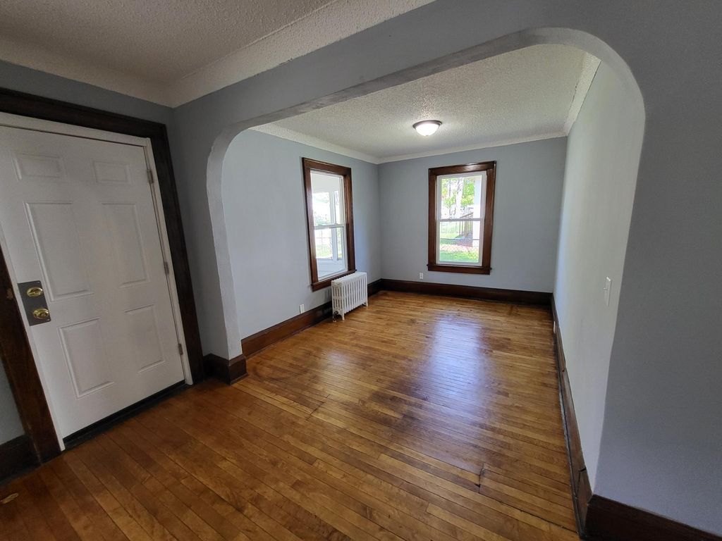 Photo of 3014 Russell Avenue N, Minneapolis, MN 55411 (MLS # 7009573)