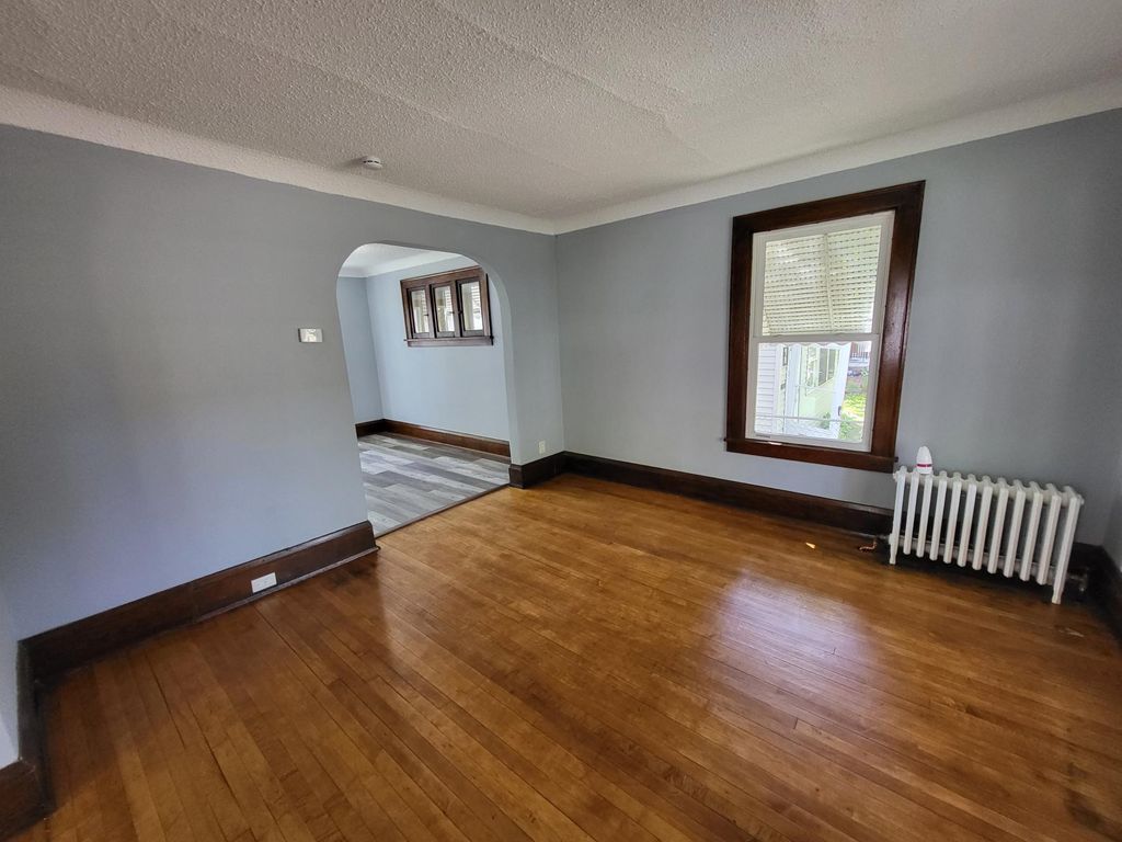 Photo of 3014 Russell Avenue N, Minneapolis, MN 55411 (MLS # 7009573)
