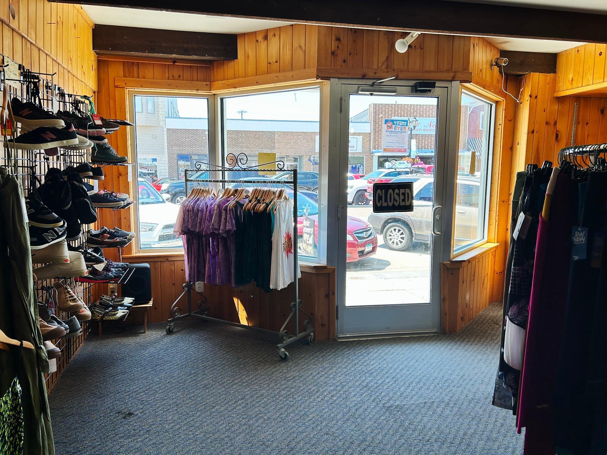 118 Main Avenue S