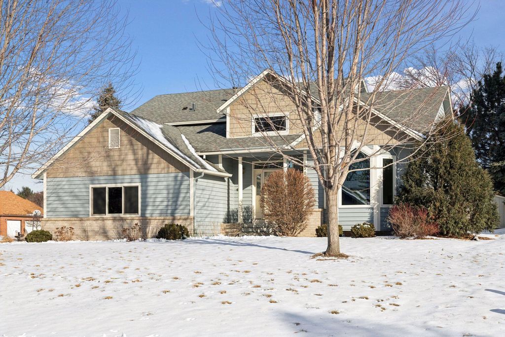 Photo of 1507 Arden Vista Court, Arden Hills, MN 55112 (MLS # 7030313)
