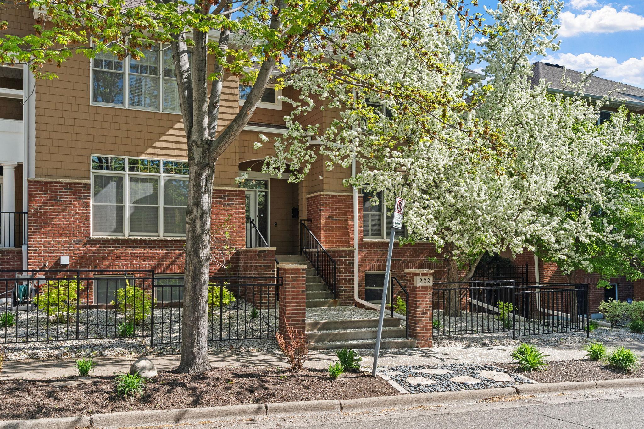 222 Ridgewood Avenue