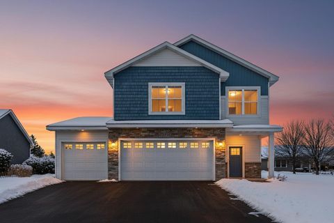 Photo of 2924 Lavender Parkway, Faribault, MN 55021 (MLS # 6751480)