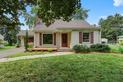 1987 Lee Street Maplewood MN 55117