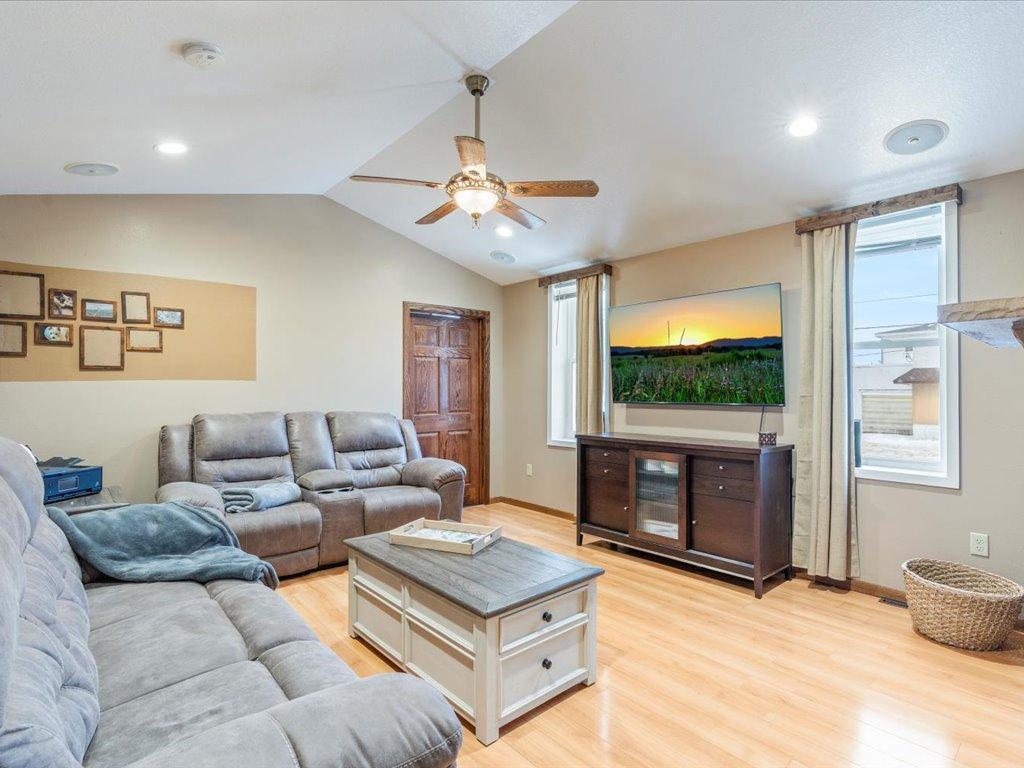 229 Wisconsin Avenue SW