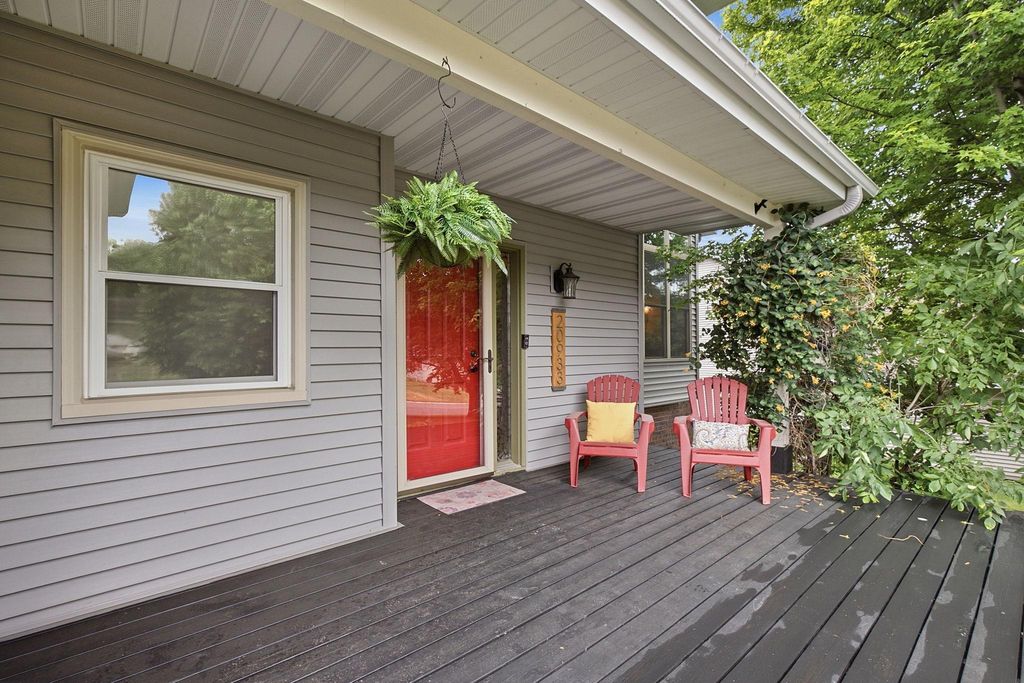 Photo of 20933 Jamestown Avenue, Lakeville, MN 55044 (MLS # 7052925)