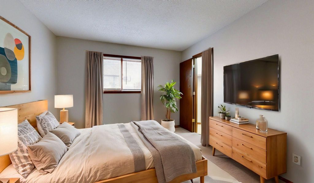 Photo of 924 21st Avenue S, Minneapolis, MN 55404 (MLS # 6826564)