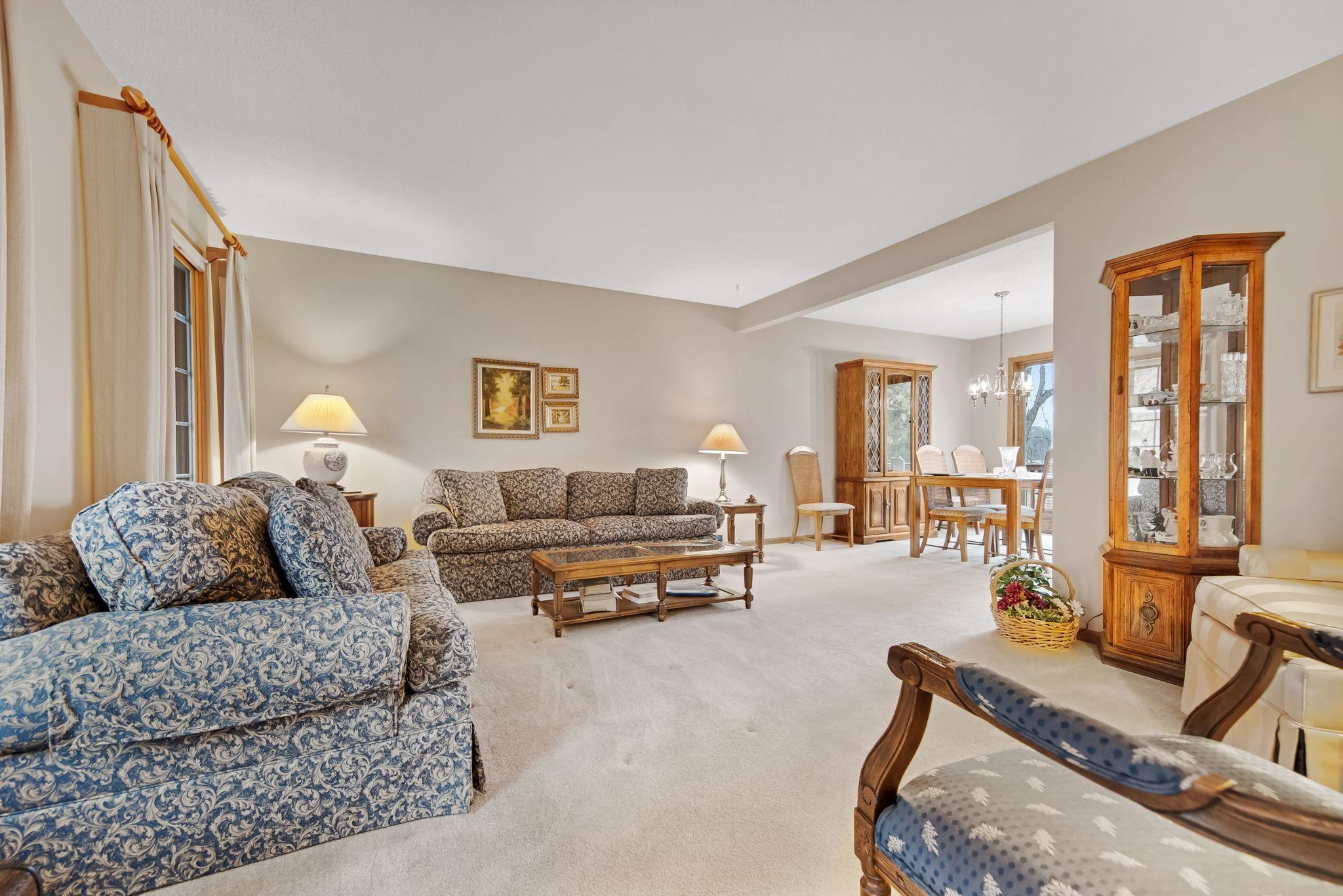 13204 Sheffield Curve