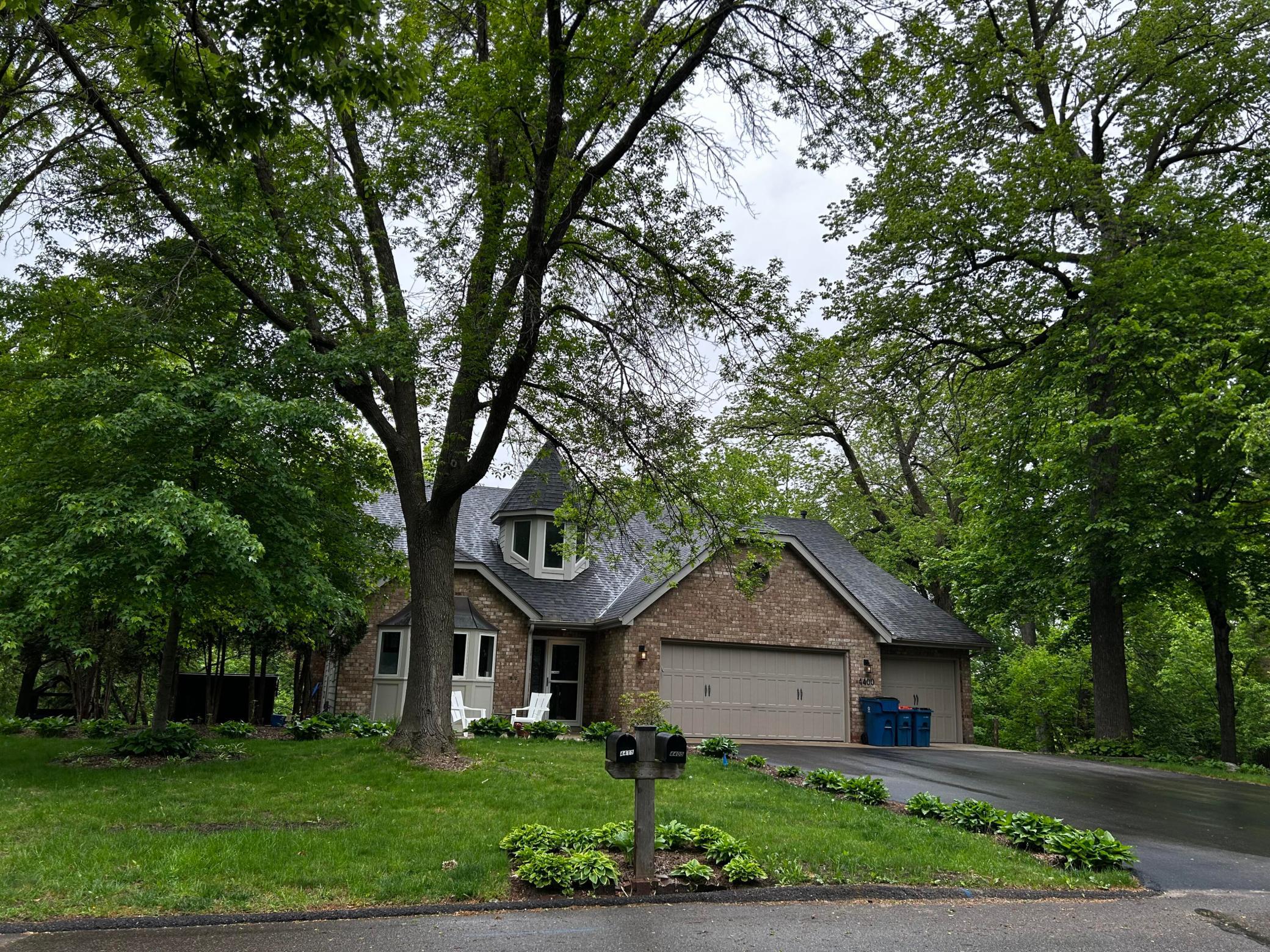 4400 Camelot Drive