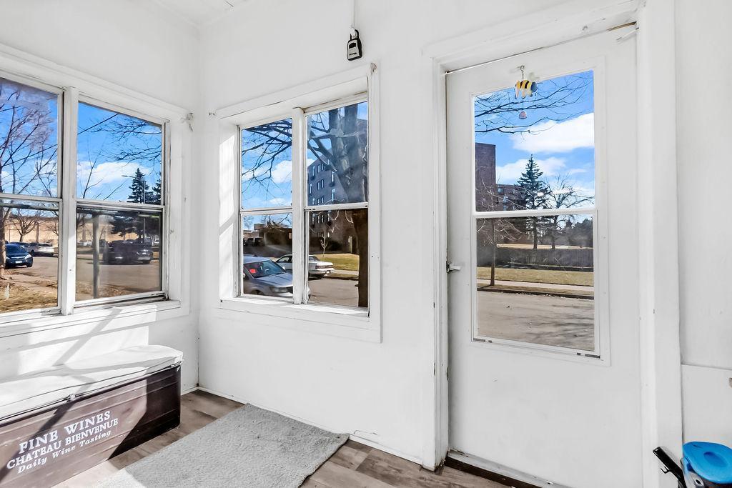 922 N Woodbridge Street