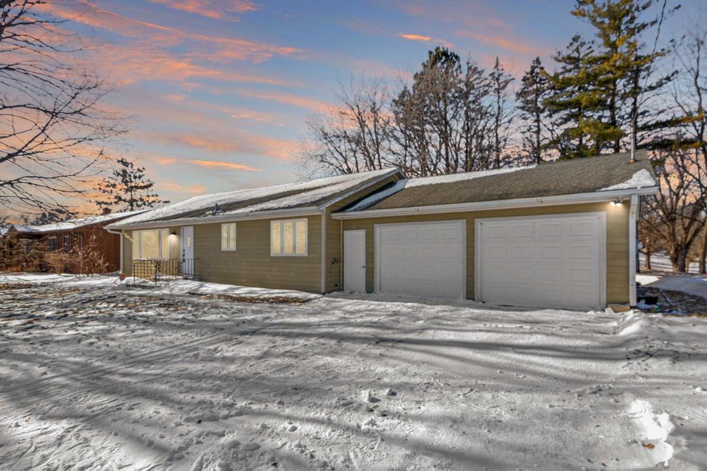 Photo of 10010 State Highway 284, Waconia, MN 55387 (MLS # 7013289)