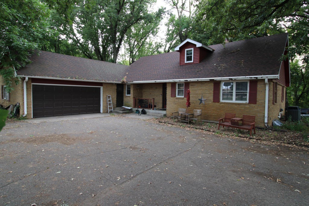 Photo of 543 5th Avenue NE, Melrose, MN 56352 (MLS # 7135273)