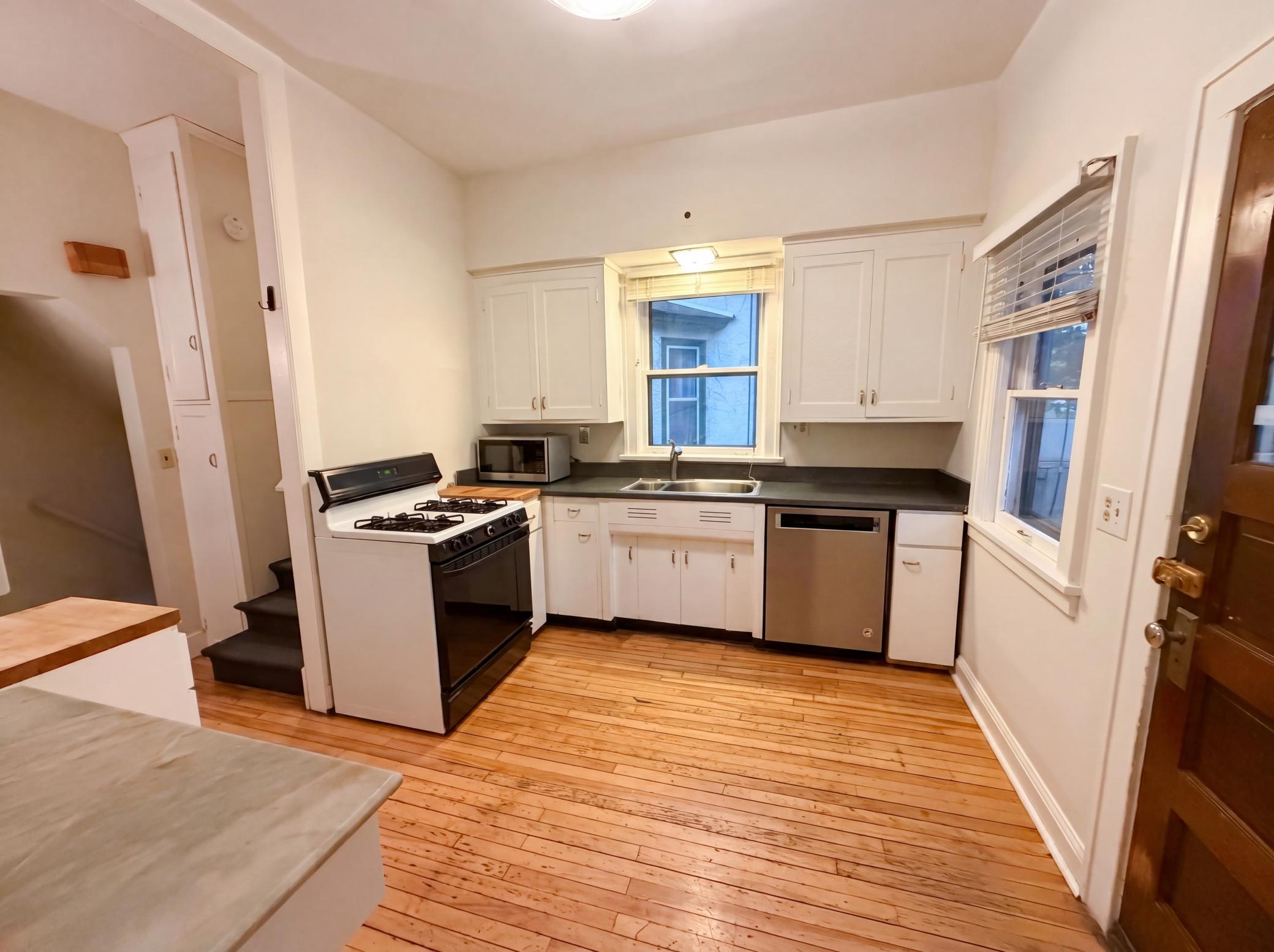 515 W 22nd Street