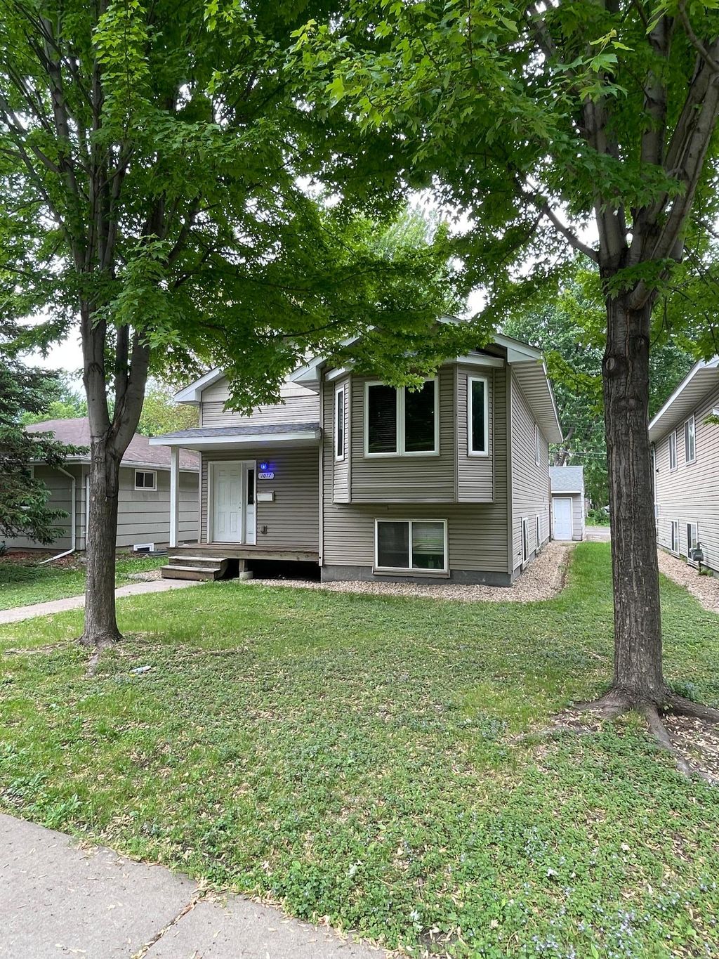 Photo of 1077 26th Avenue SE, Minneapolis, MN 55414 (MLS # 7048702)