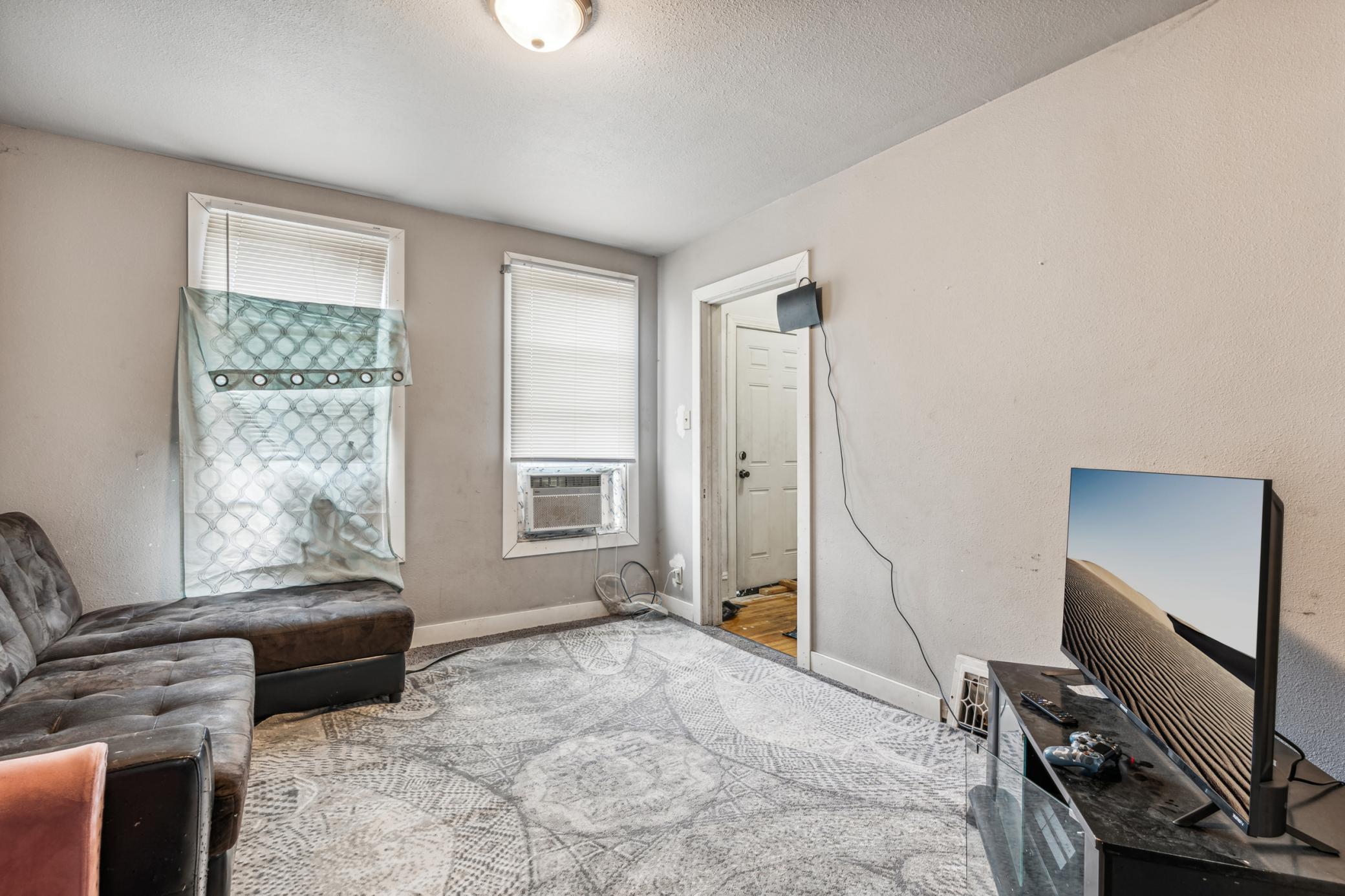 760 Minnehaha Avenue E