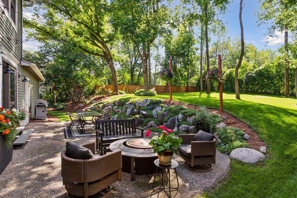 Photo of 13504 4th Avenue S, Burnsville, MN 55337 (MLS # 6822455)