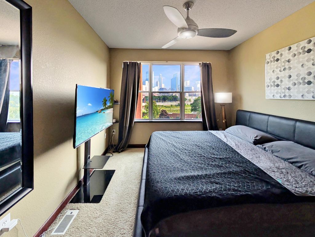 Photo of 308 E 18th Street #305, Minneapolis, MN 55404 (MLS # 7005712)