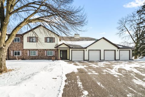 4322 Evergreen Drive 708 Vadnais Heights MN 55127