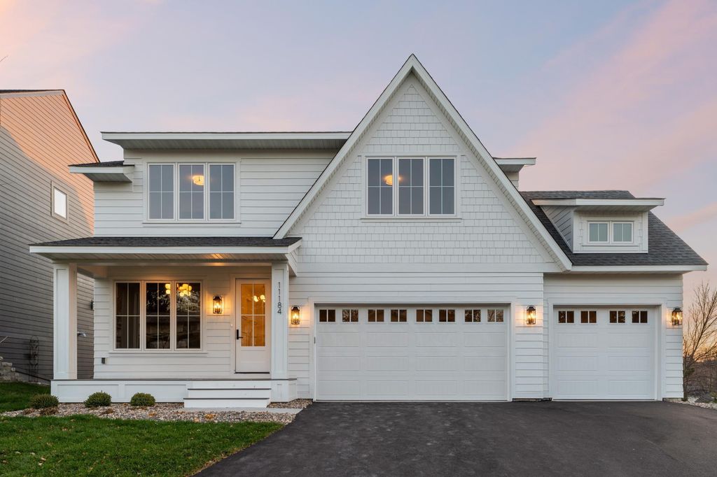 Photo of 755 Ensconced Way, Chaska, MN 55318 (MLS # 7012678)