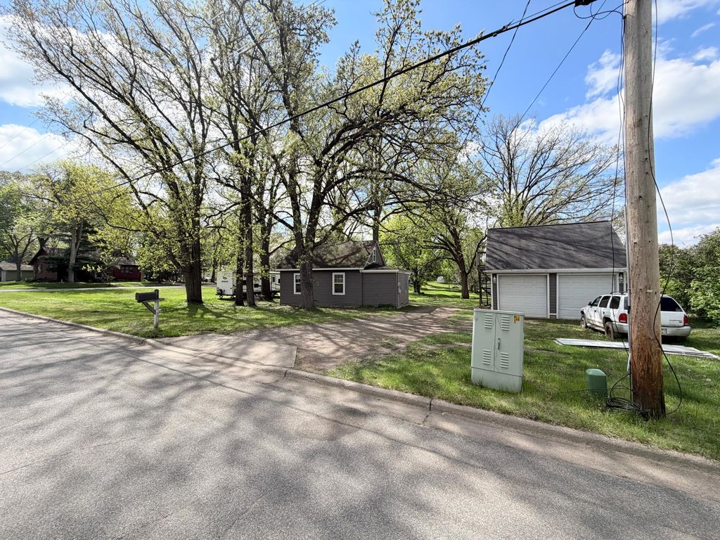 Photo of 560 3rd Avenue NW, Milaca, MN 56353 (MLS # 7078027)
