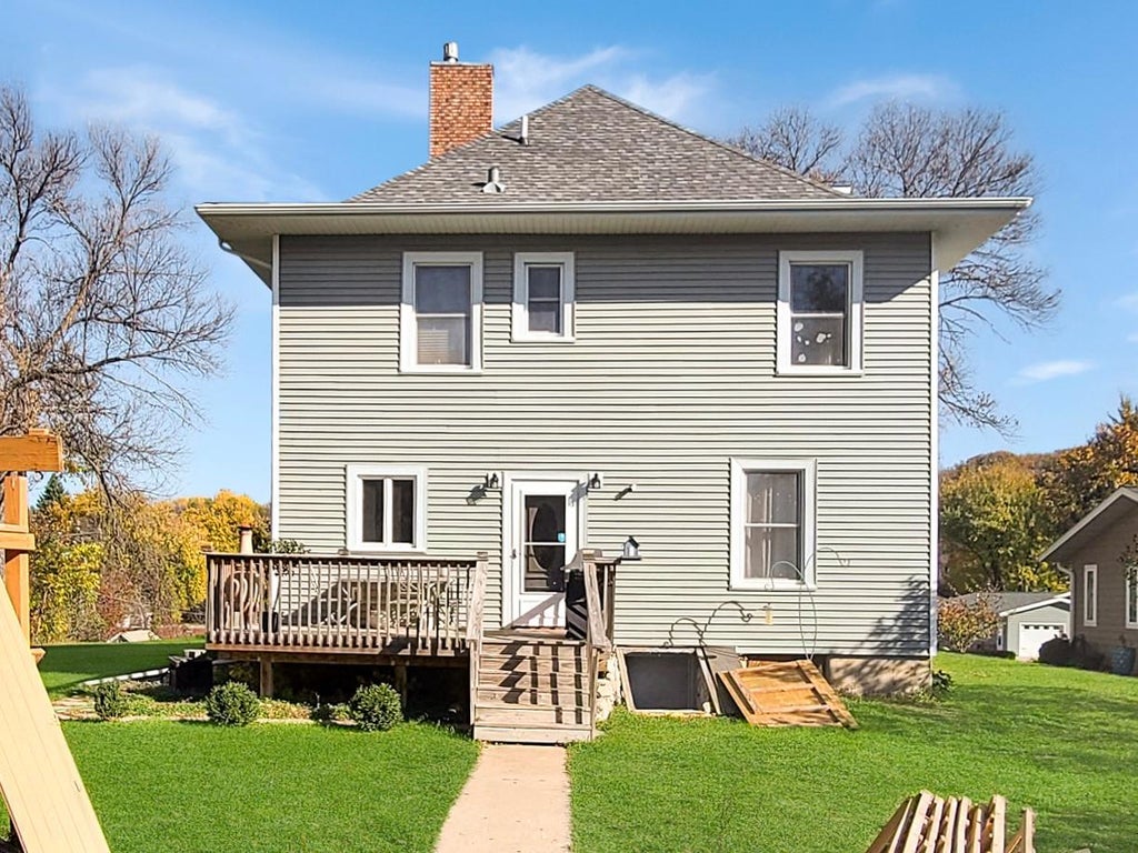 Photo of 204 Fremont Street S, Lake Benton, MN 56149 (MLS # 7163325)