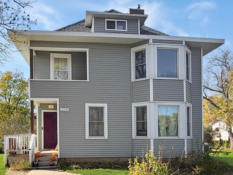 Photo of 204 Fremont Street S, Lake Benton, MN 56149 (MLS # 7163325)