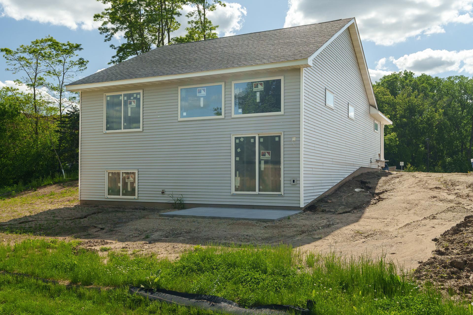 201 McCarrons Place W