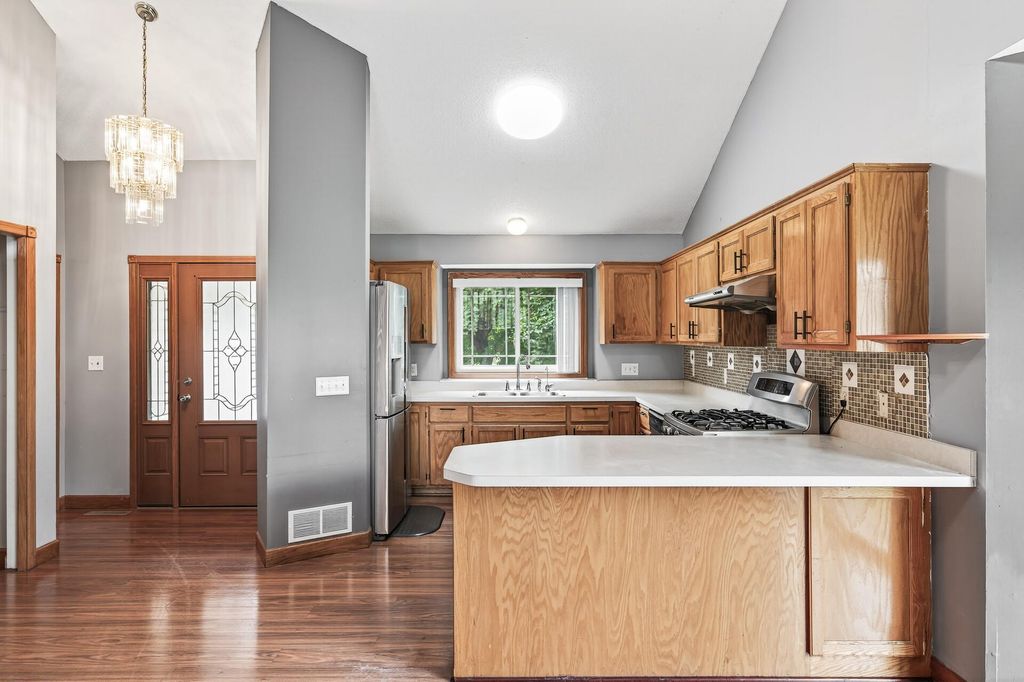 Photo of 4418 Ladyslipper Avenue N, Brooklyn Park, MN 55443 (MLS # 7028763)