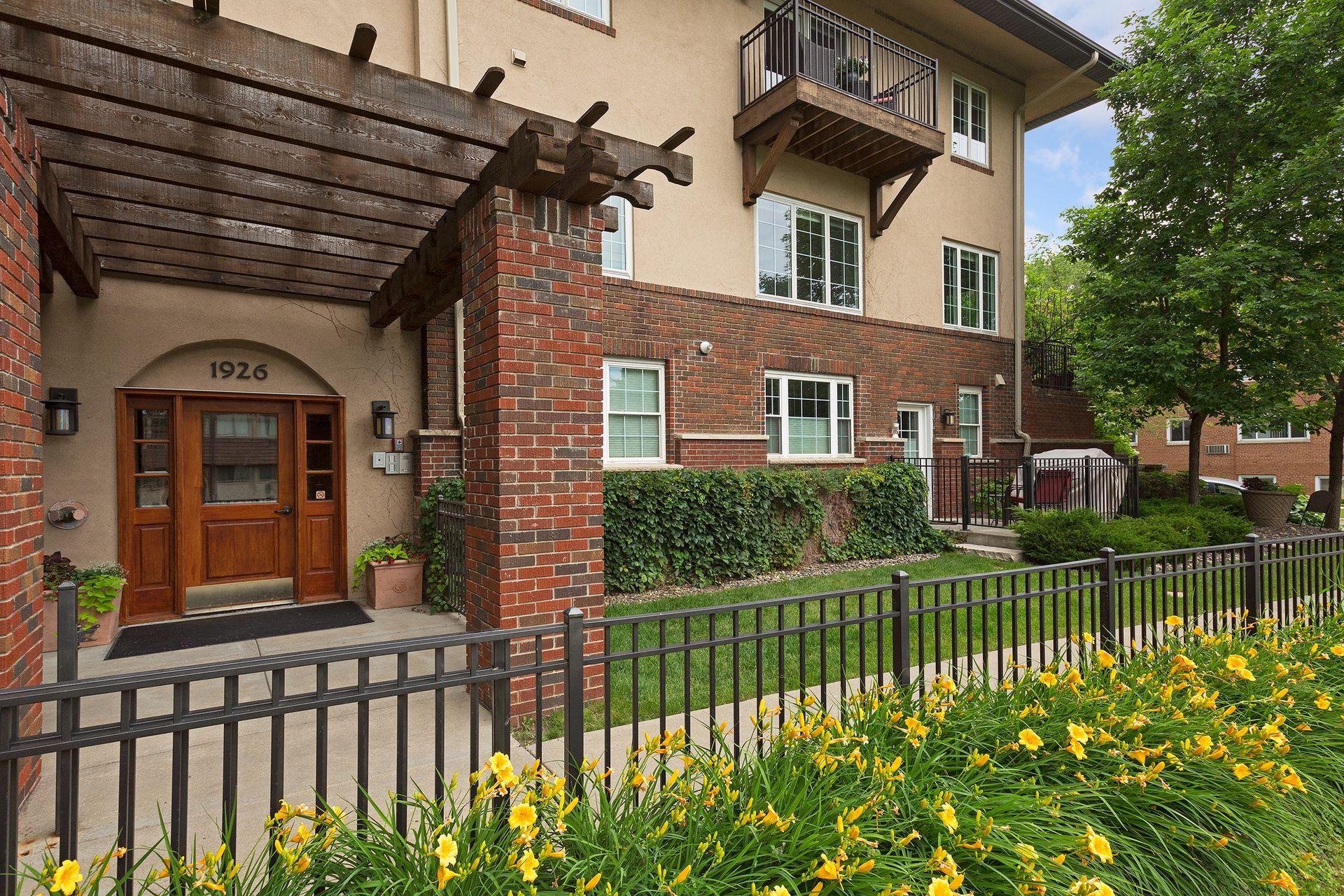 1926 Pleasant Avenue 101
