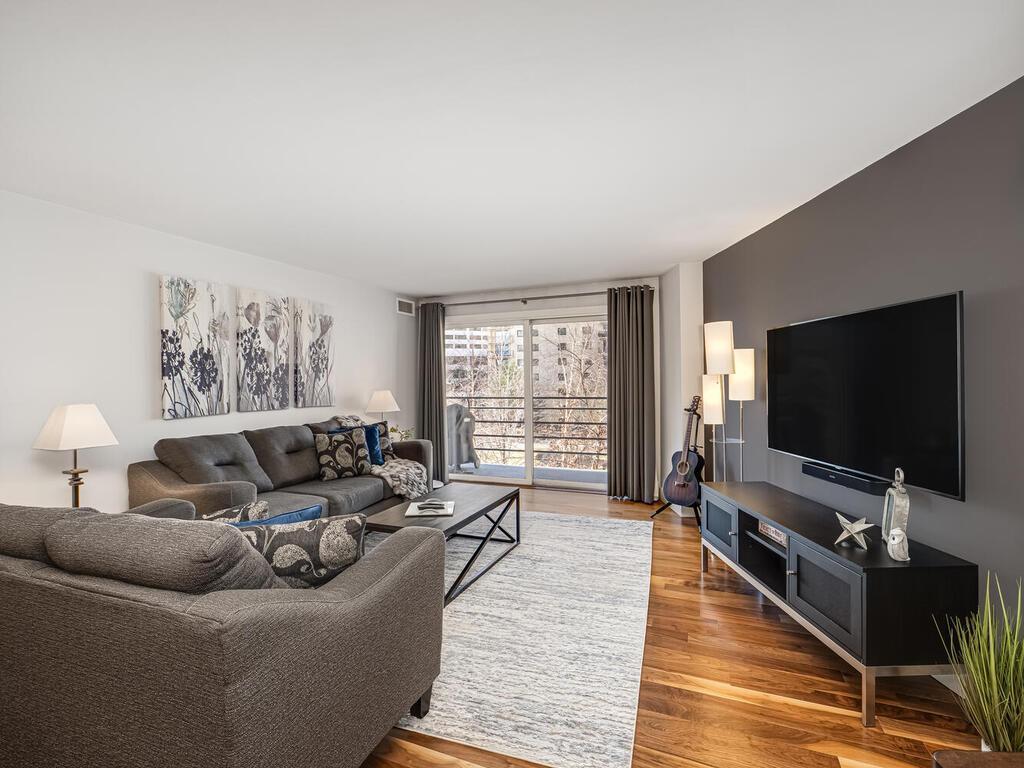 1200 Nicollet Mall 507