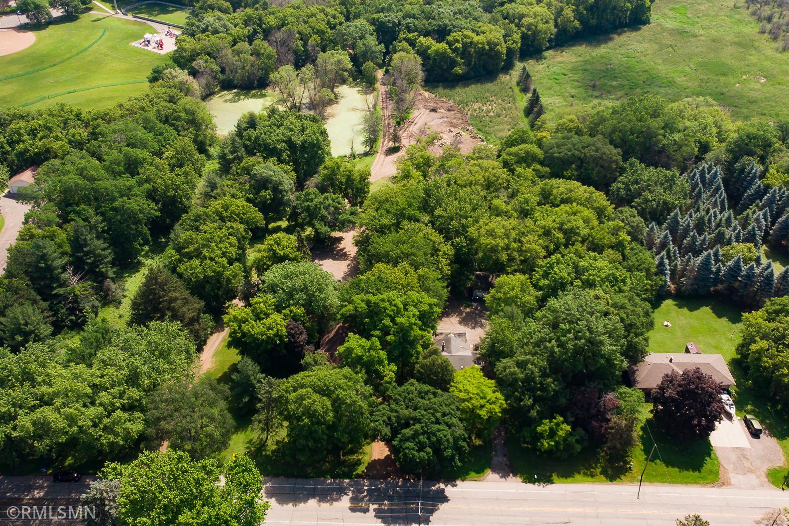 406 Zachary Lane N