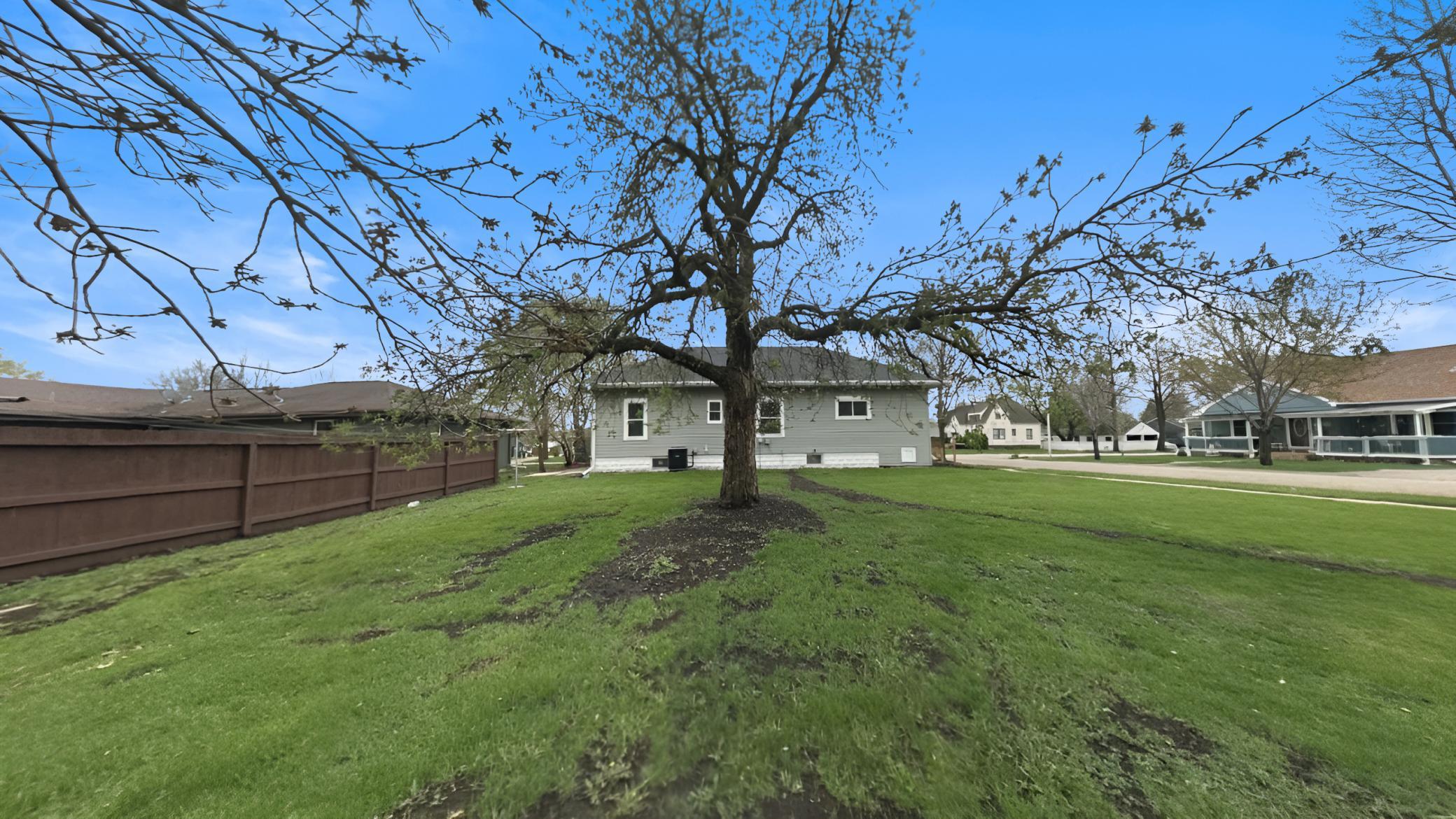 109 S Cottage Grove Avenue - Photo 3