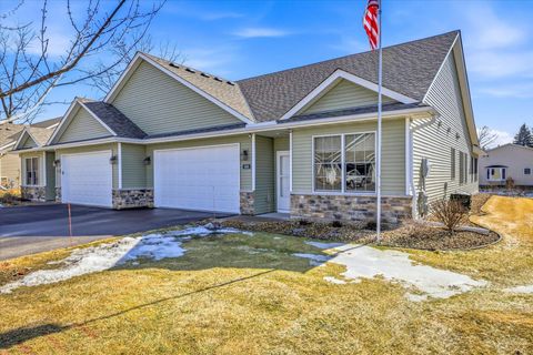 Photo of 698 Bibeau Court, Vadnais Heights, MN 55127 (MLS # 7016324)