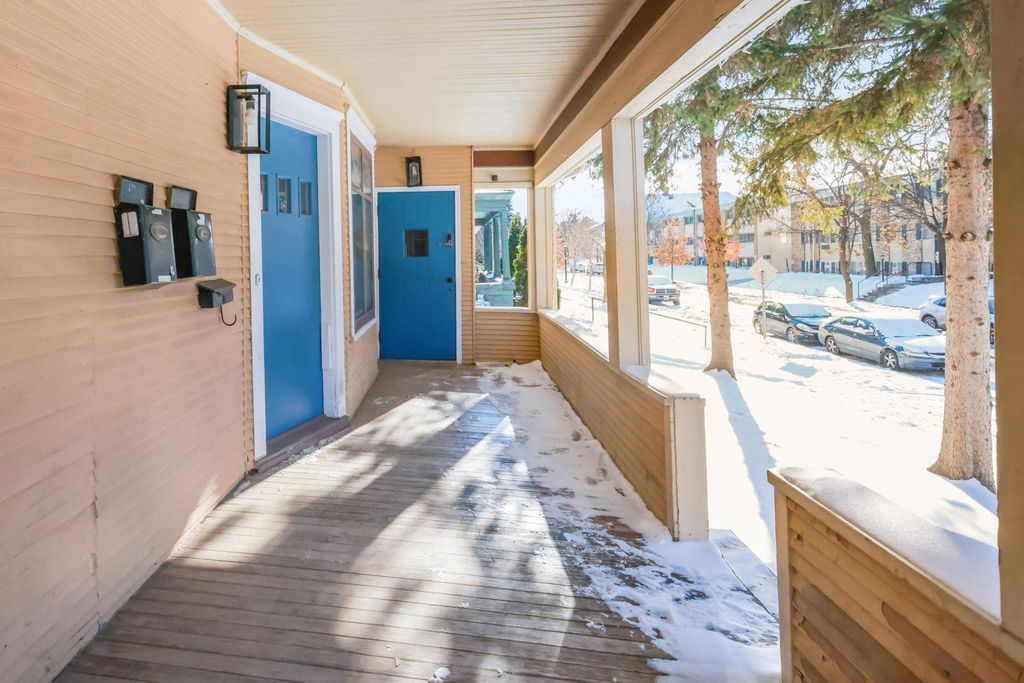 Photo of 2209 Aldrich Avenue S, Minneapolis, MN 55405 (MLS # 7038532)