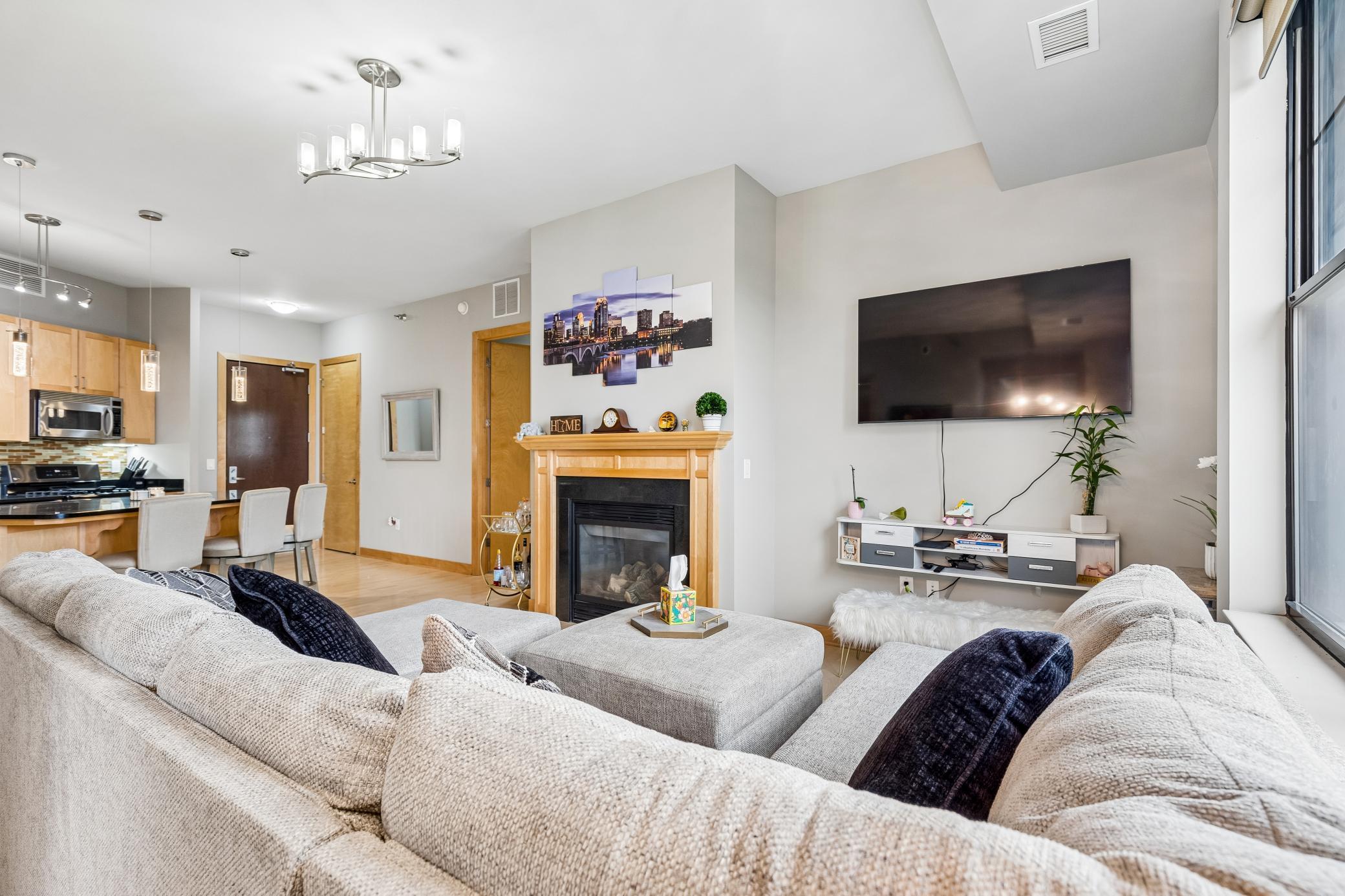 317 Groveland Avenue 714
