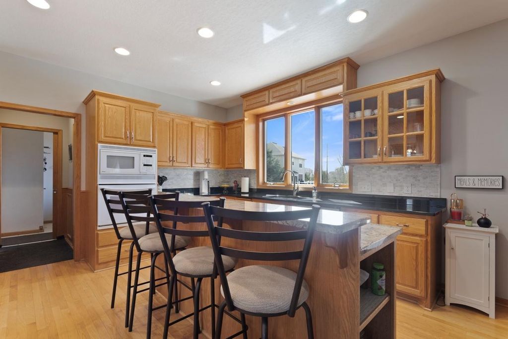 Photo of 5721 103rd Avenue N, Brooklyn Park, MN 55443 (MLS # 7053537)