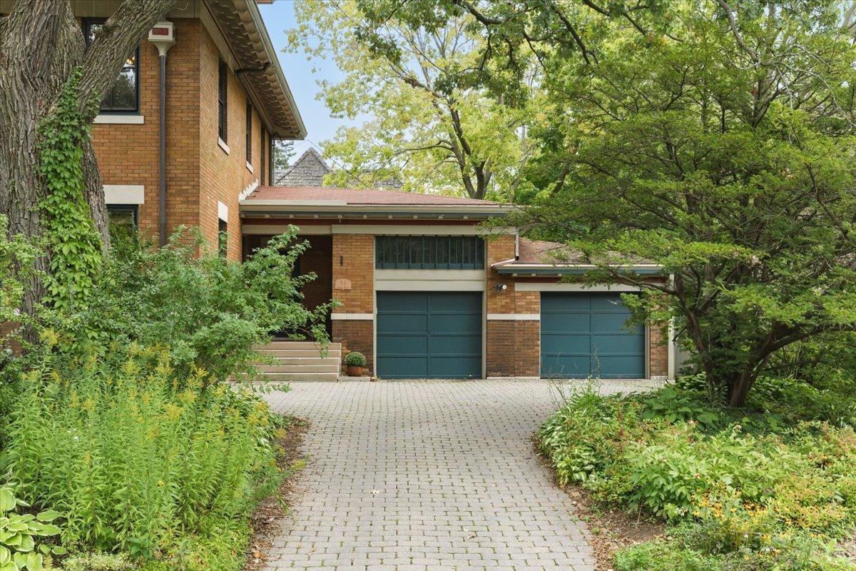 94 Crocus Place