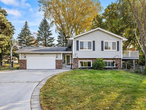 15029 Tyacke Drive Burnsville MN 55306