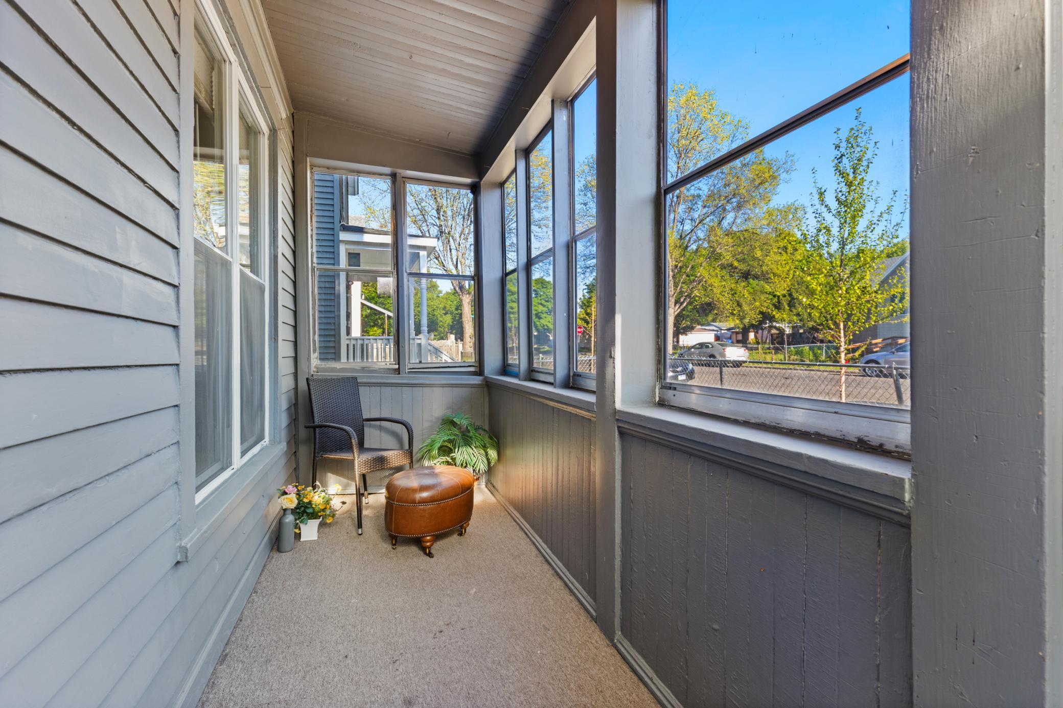 513 Van Buren Avenue