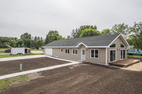 726 Dandrew Lane Detroit Lakes MN 56501