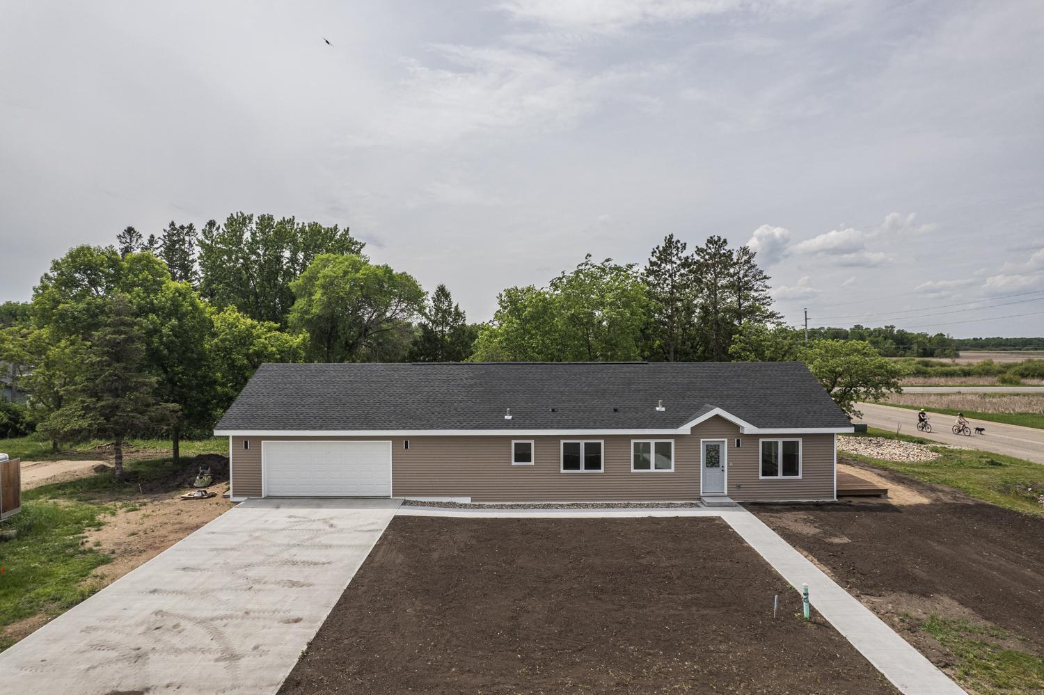 726 Dandrew Lane