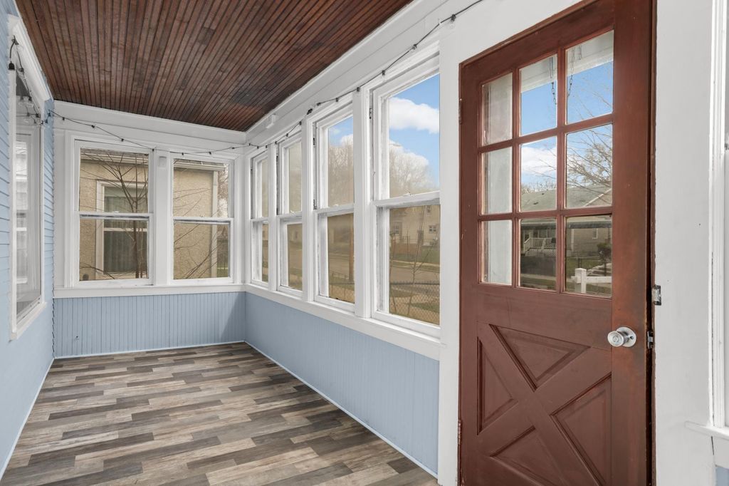 Photo of 1329 Newton Avenue N, Minneapolis, MN 55411 (MLS # 7053659)