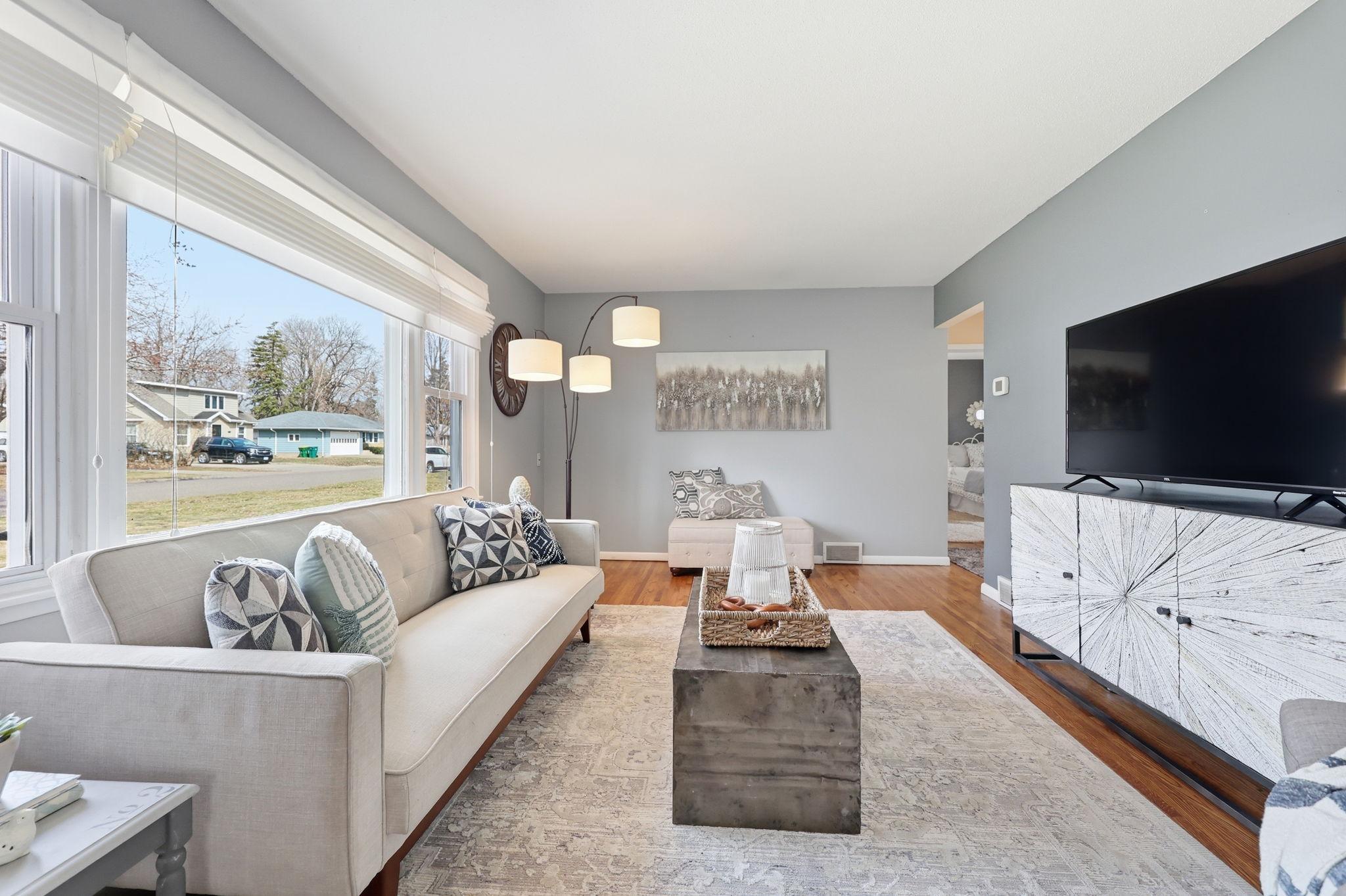 4354 Brunswick Avenue N