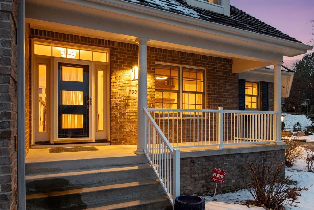 Photo of 7801 W 95th Street, Bloomington, MN 55438 (MLS # 7020345)