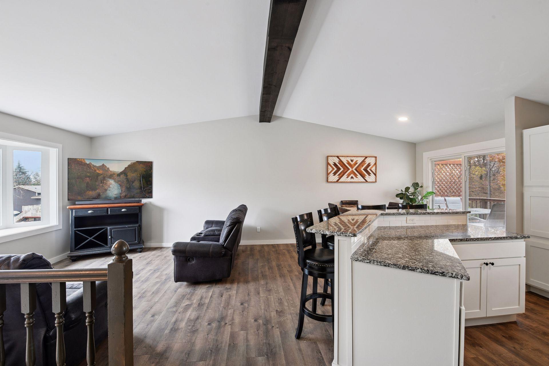 14106 Candlewood Lane NE