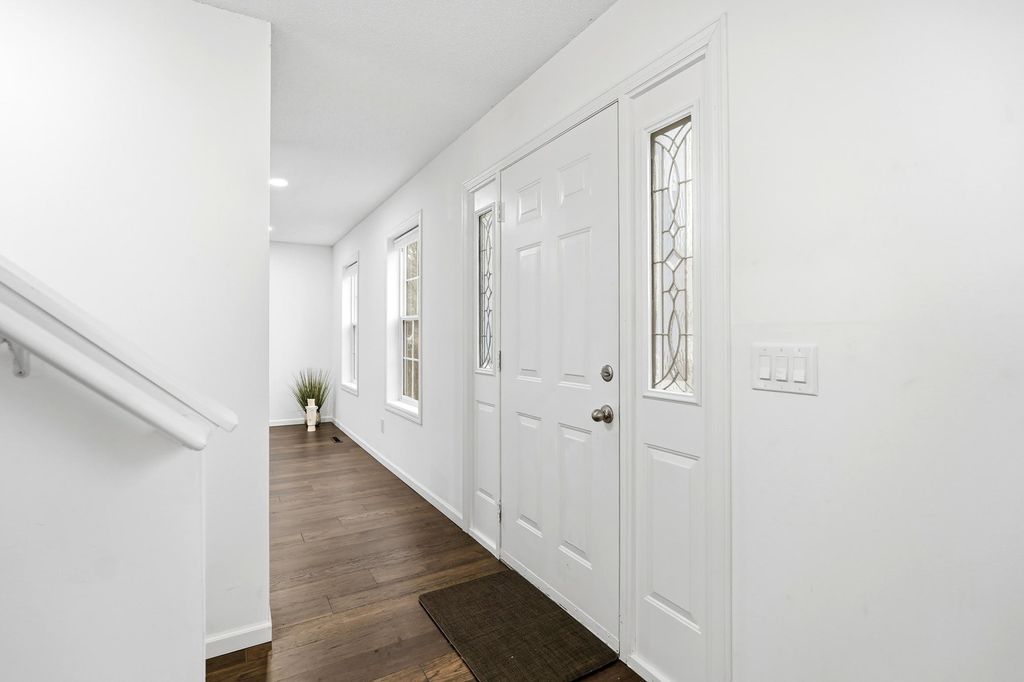 Photo of 1673 Parkway Avenue, Shakopee, MN 55379 (MLS # 6819787)