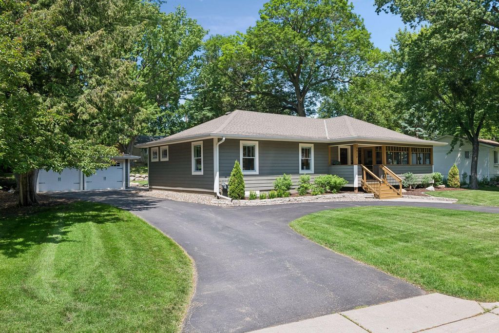 Photo of 5910 Ridgewood Road, Mound, MN 55364 (MLS # 7066193)